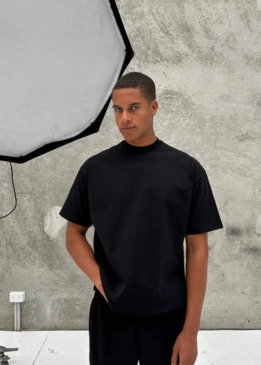 Box Tee black T shirt