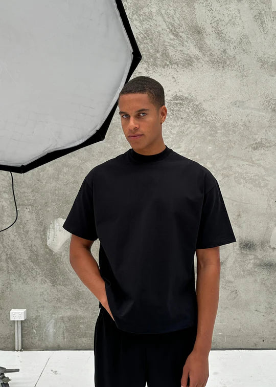 Box Tee black T shirt