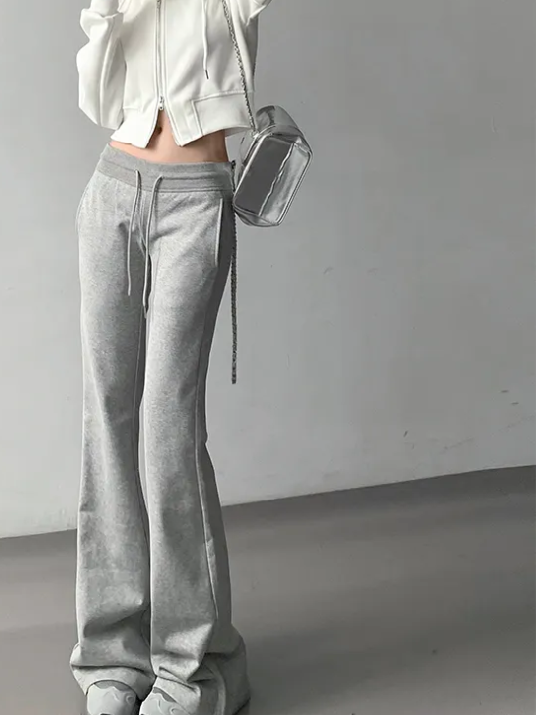 Low rise sweatpants hotsell