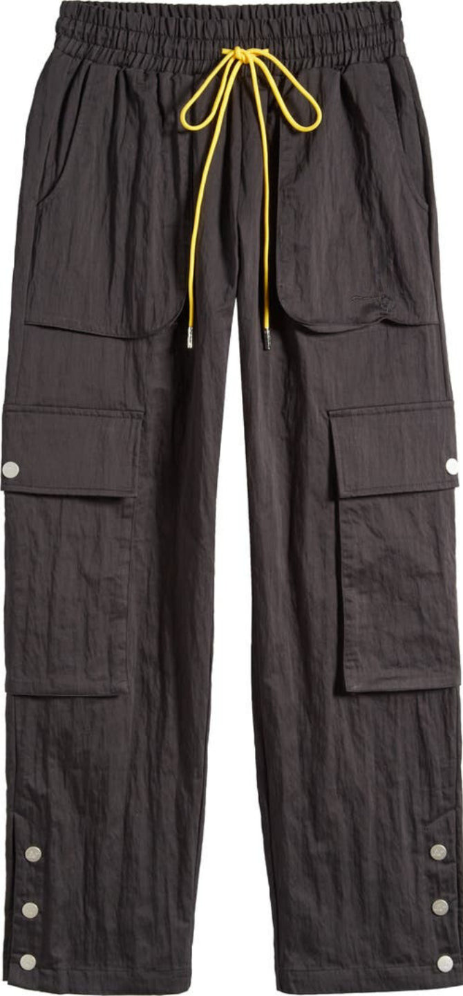 Snap Cuff Vent Cargo with huge side pockets and a yellow drawstring