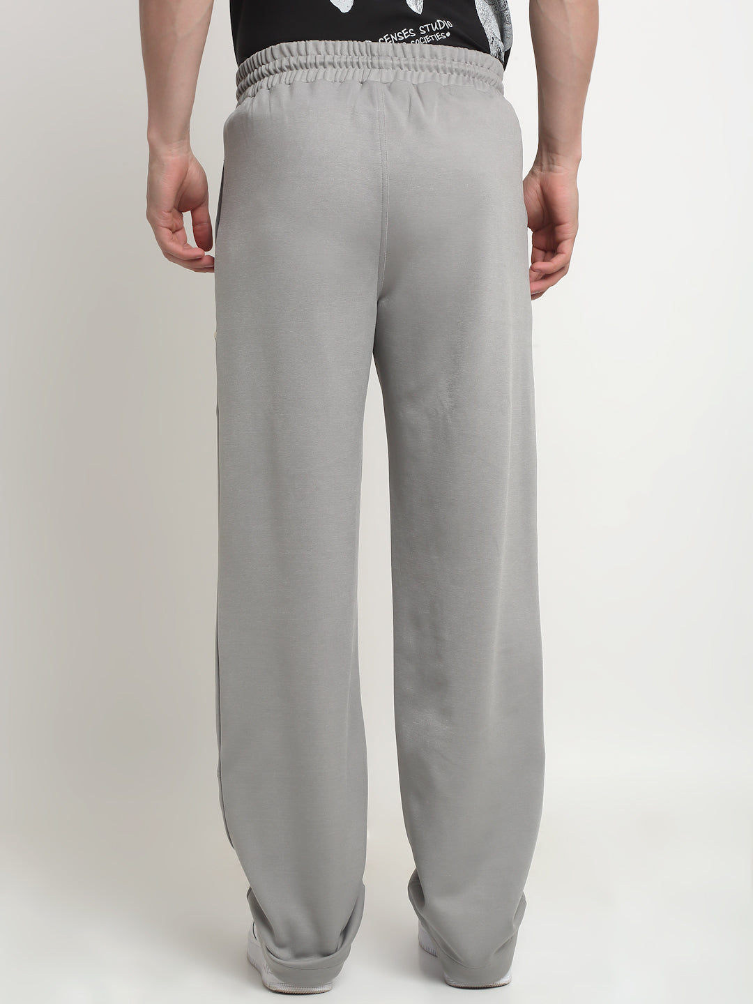 Grey rivet straight tracks