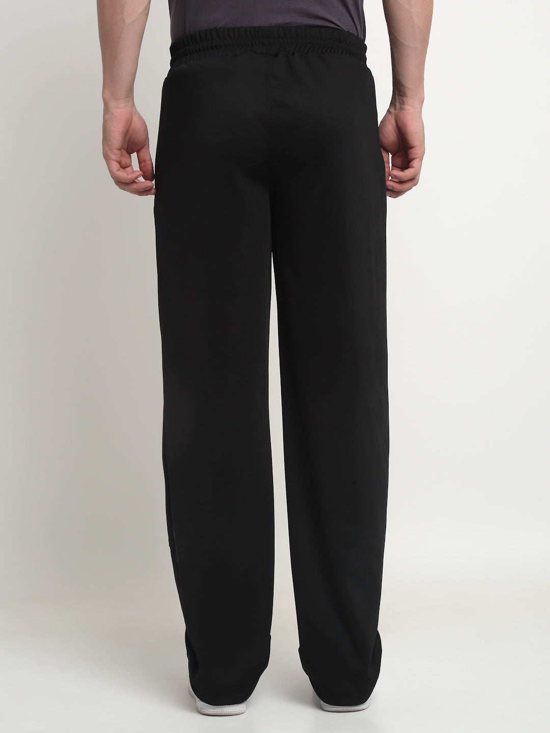Black Rivet Straight Tracks