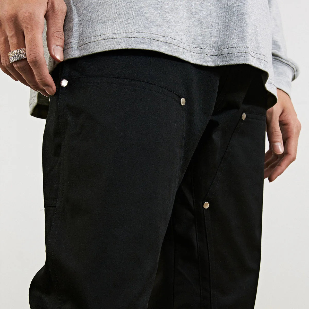 black cotton rivet cargo pants for men relaxed fit side look