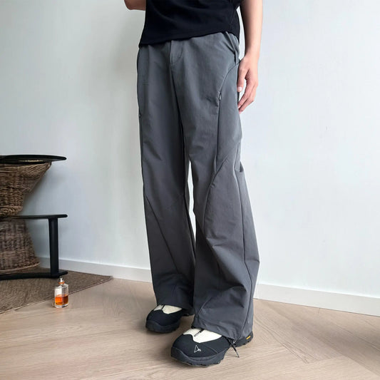 Everdion's Kevil Nylon Pant, dark grey with two side pockets 