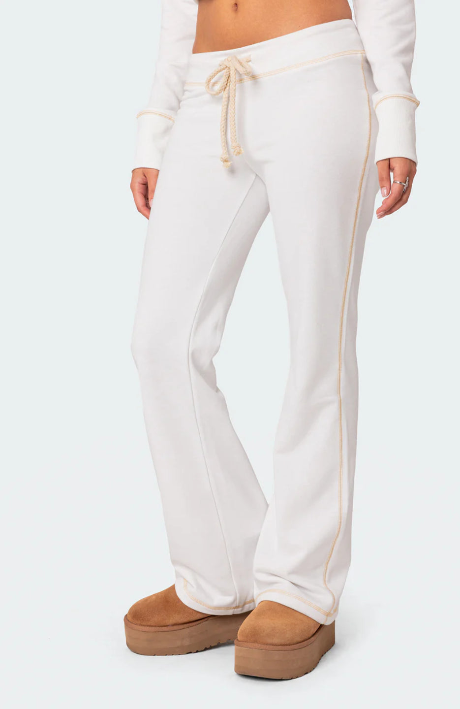 White fleece club tracksuit, consisting of long-sleeved top and pants