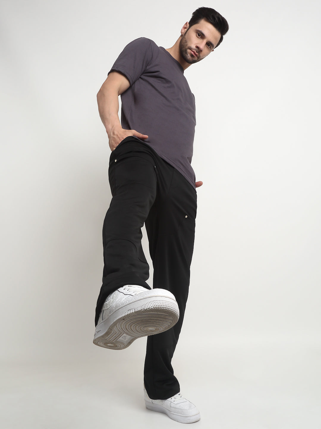  Black Rivet Straight Tracks 