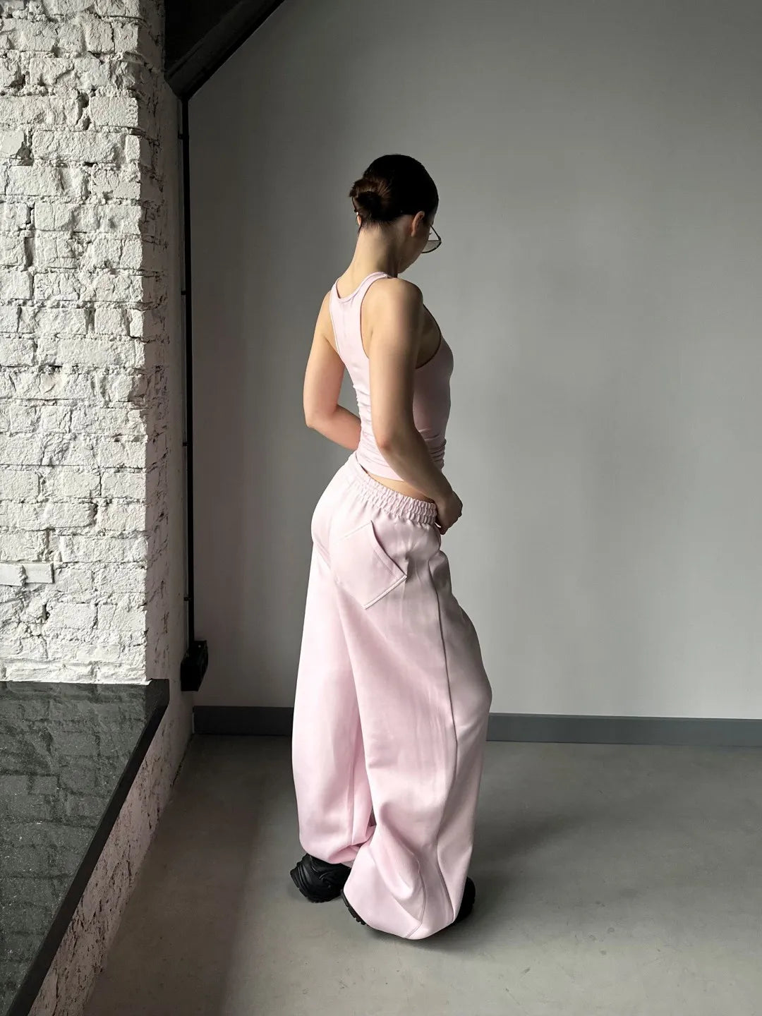 Pink Sweatpant for women with two pockets in front and adjustable wasitband