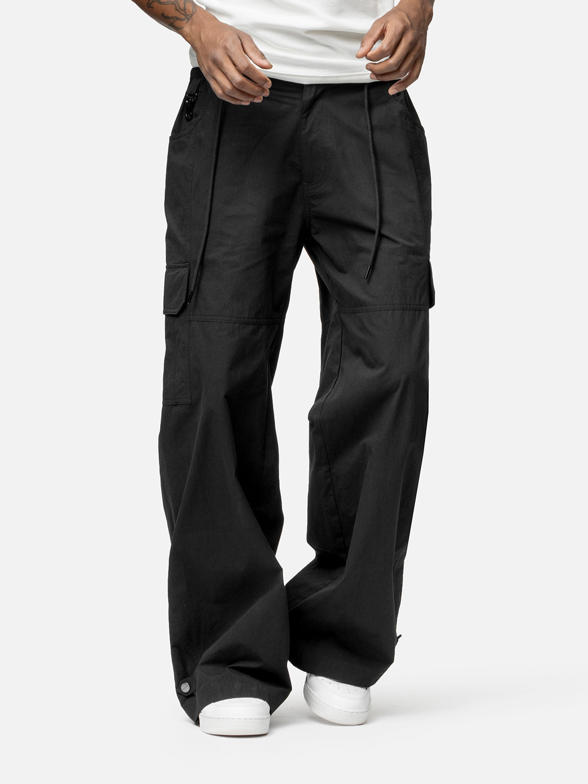 Marasis Cargo Pant designed with oversized cargo pockets and a relaxed fit, it delivers raw street energy with all day comfort. Easy to style, hard to ignore, and made for days that turn into nights.