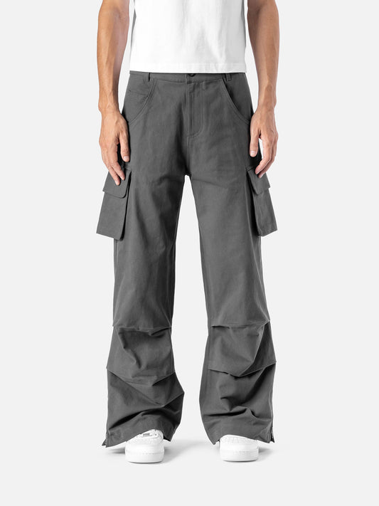 Charcoal Celestial Cargo bold streetwear energy with everyday comfort. With oversized utility pockets, a relaxed silhouette and elevated detailing, these pants are built for movement and presence.