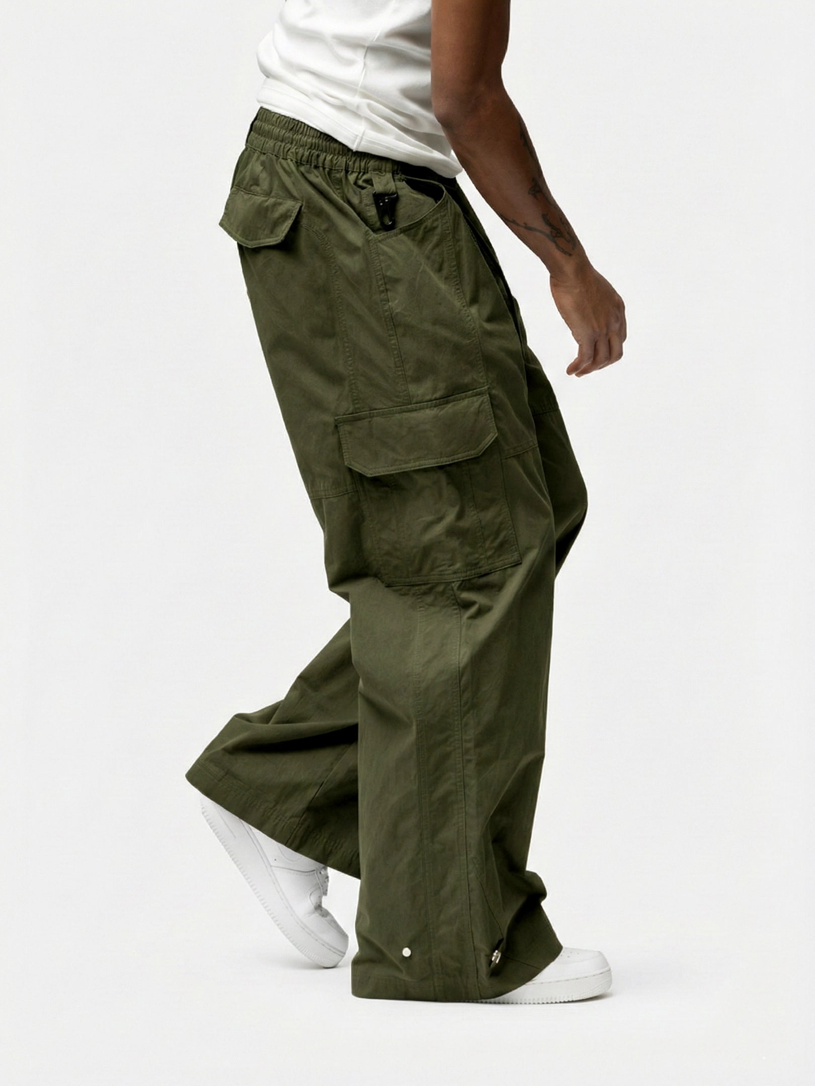 Marasis Militant Cargo Pant designed with oversized cargo pockets and a relaxed fit, it delivers raw street energy with all day comfort. 